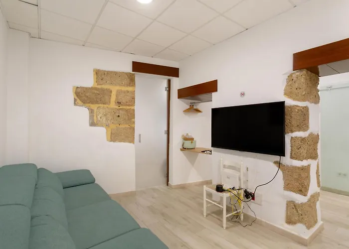 Eva Garcia Naranjo *